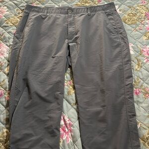 Men’s under armour golf pants size 40x30
